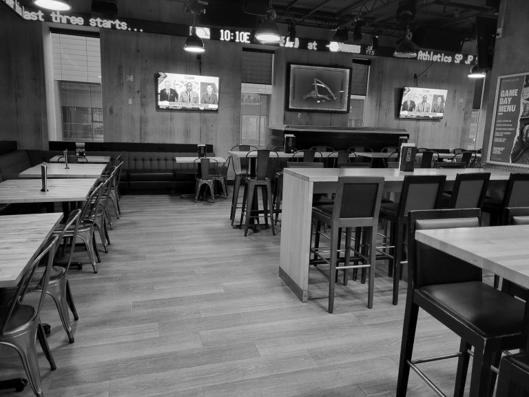 Winnipeg Shark Club Sports Bar & Grill